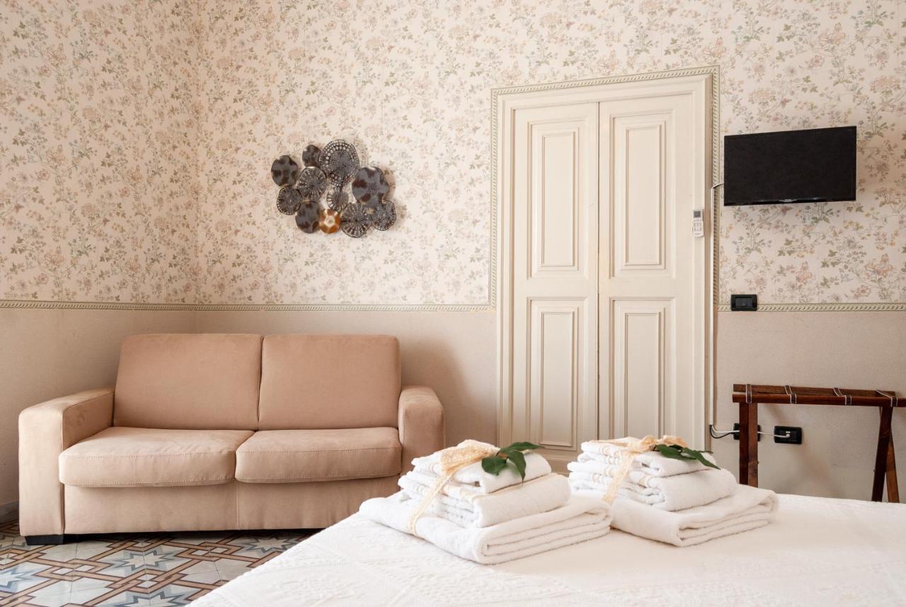 B&B Risveglio Col Rosone Λέτσε Εξωτερικό φωτογραφία